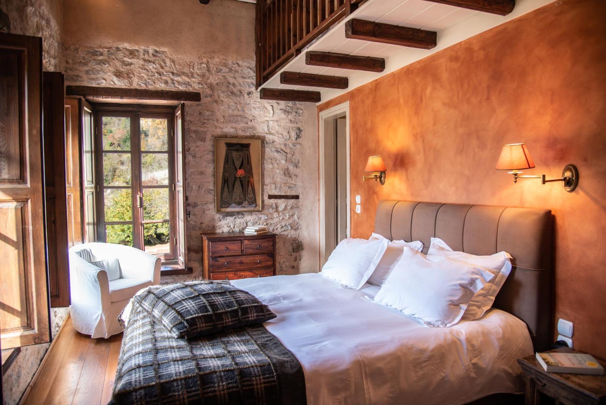 Hotel Epoches Karpenísion Zewnętrze zdjęcie