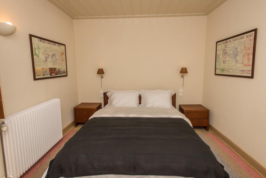 Hotel Epoches Karpenísion Zewnętrze zdjęcie