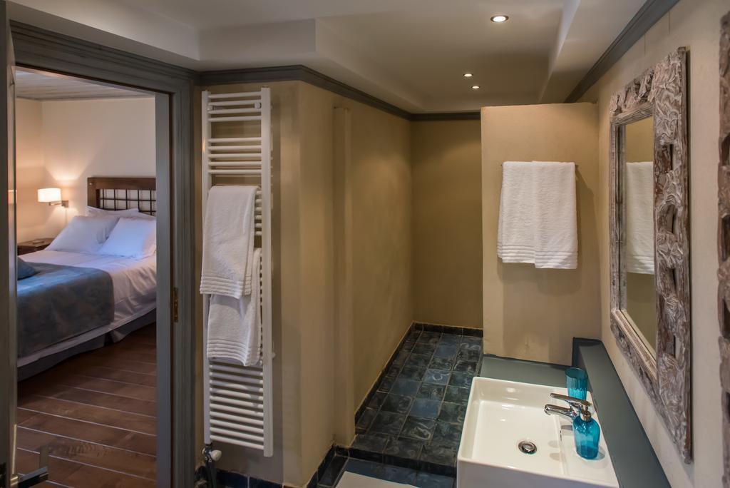 Hotel Epoches Karpenísion Pokój zdjęcie