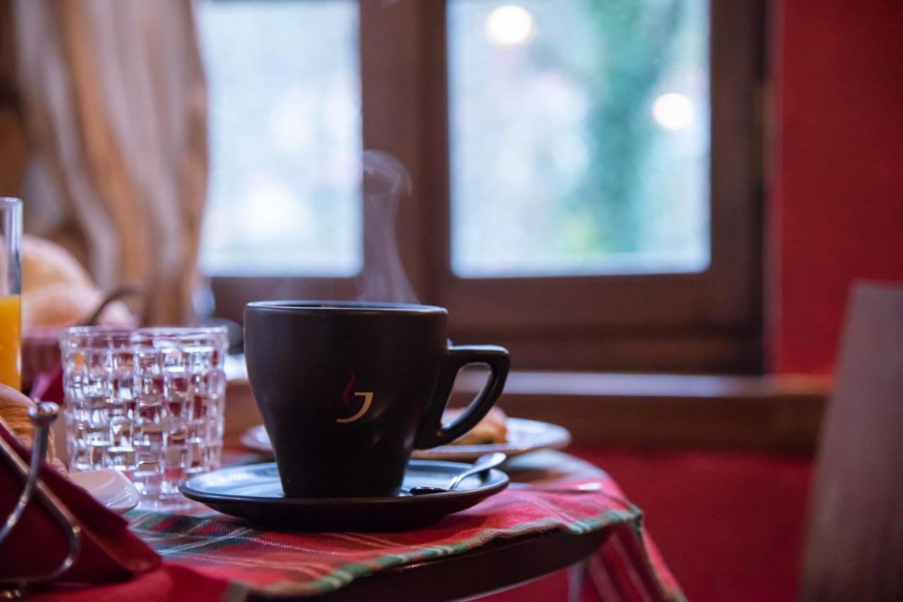 Hotel Epoches Karpenísion Zewnętrze zdjęcie